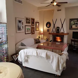 Casa Encantadora Con Piscina Privada Y Chimenea Сasa de vacaciones