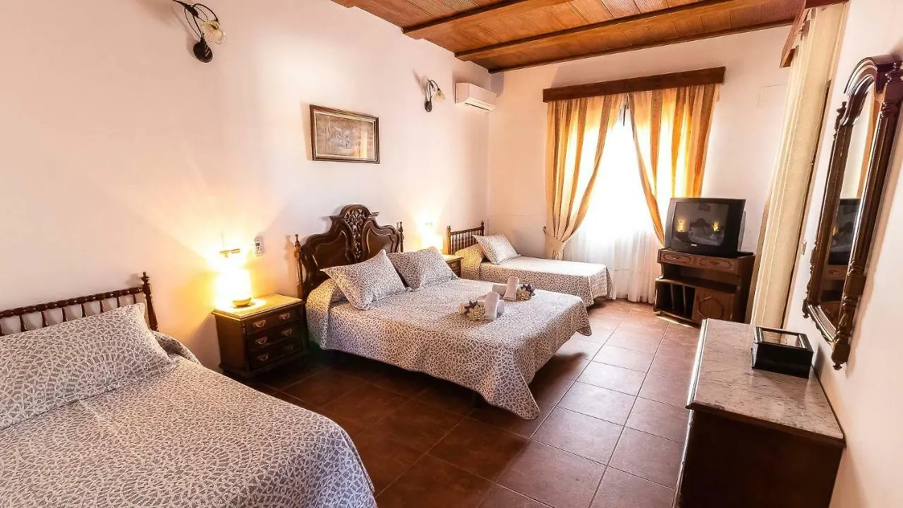 Casa Rural Villa Paquita La Lantejuela Country house